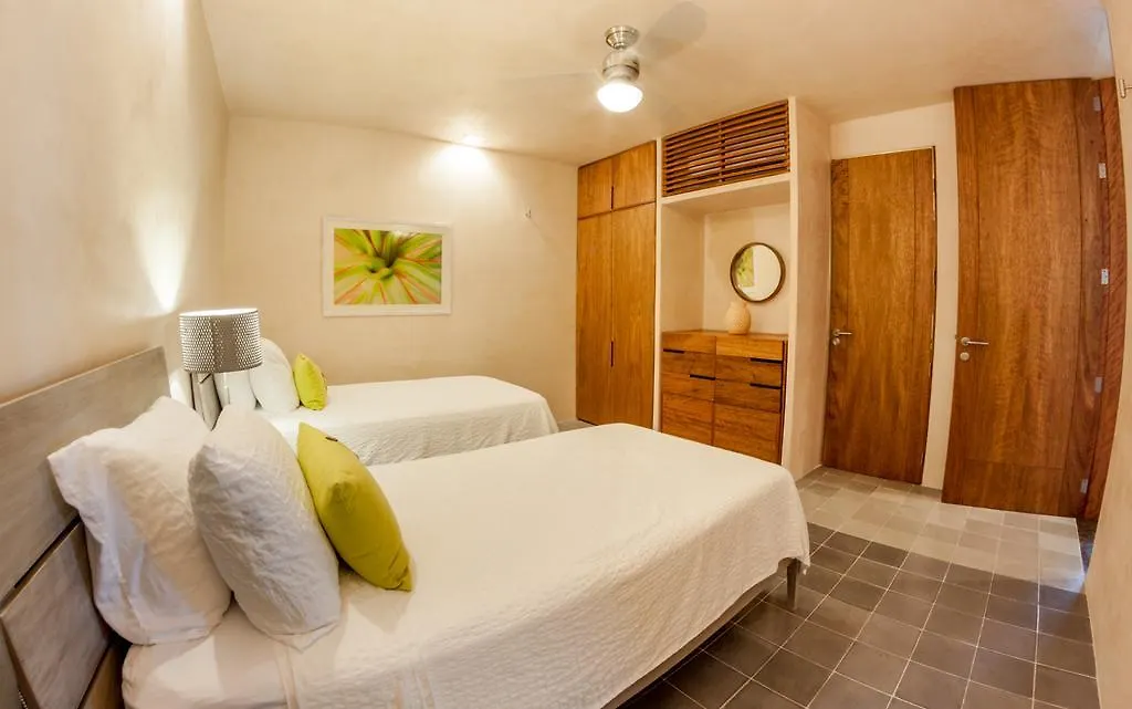 Amazing Ocean View View 2Br Condo In Wonderful Location Of Pdc By Happy Address 0*, Playa del Carmen Mexikó